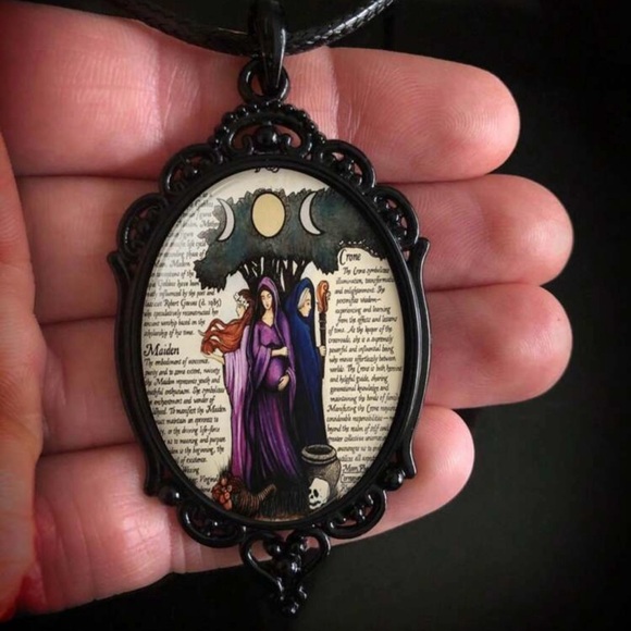 “Maiden, Mother, Crone” Hecate Triple Moon Greek Goddess Magic Cameo Necklace - Picture 6 of 13